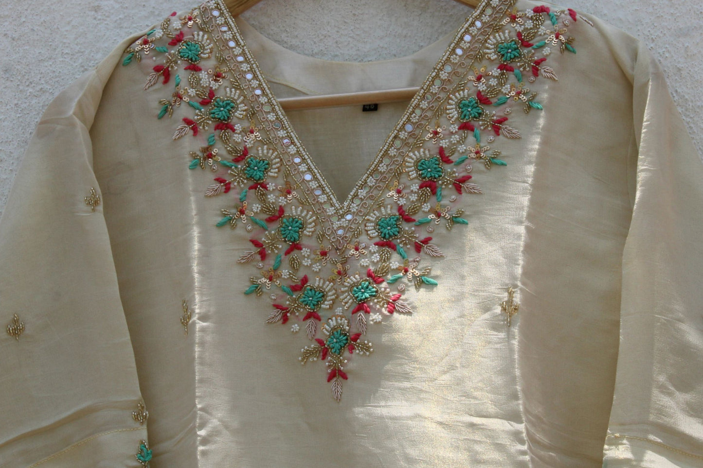 Cream Dola Silk Suit – Minimal Luxury Festive Wear