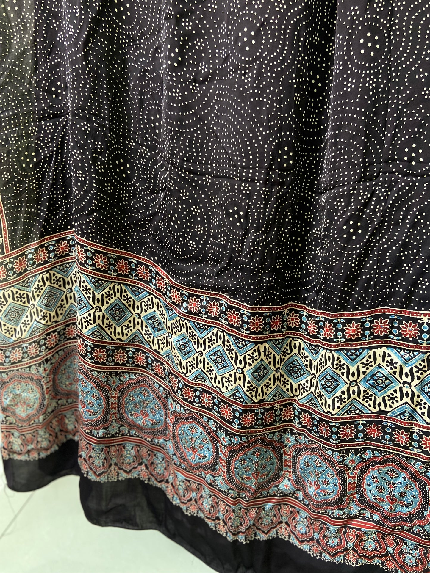 Dots Modal Silk Dupatta